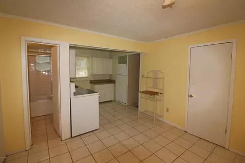 65 Glover St, Eustis, FL 32726 photo 3