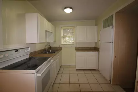 65 Glover St, Eustis, FL 32726 photo 4