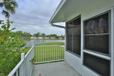 805 Navigators Way, Edgewater, FL 32141 photo 4