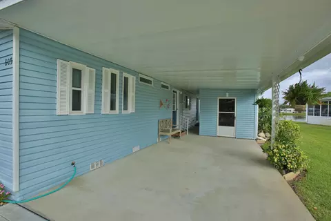 805 Navigators Way, Edgewater, FL 32141 photo 2