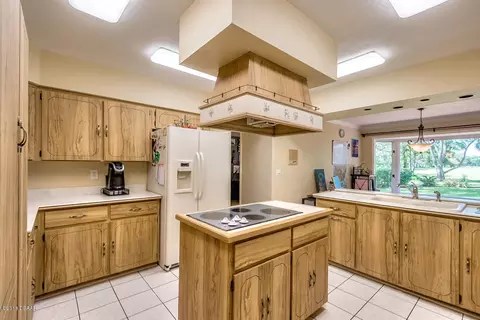 77 S St Andrews Dr, Ormond Beach, FL 32174 photo 12