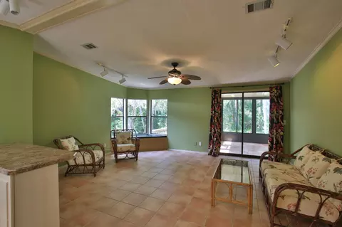 604 Navigators Way, Edgewater, FL 32141 photo 9