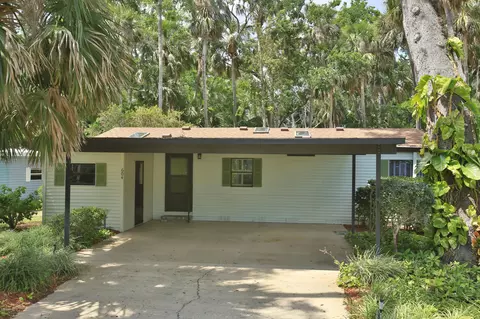 604 Navigators Way, Edgewater, FL 32141 photo 2