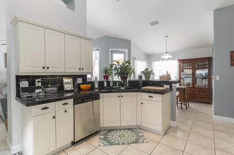 20 Lakecliff Dr, Ormond Beach, FL 32174 photo 13