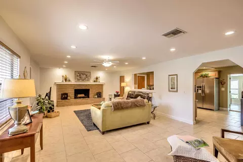 1118 Indigo Rd, Ormond Beach, FL 32174 photo 2