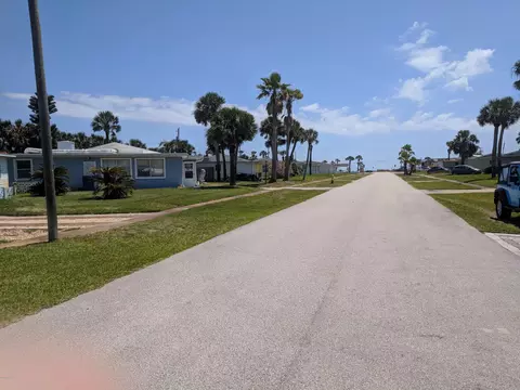 18 Seabreeze Dr, Ormond Beach, FL 32176 photo 2