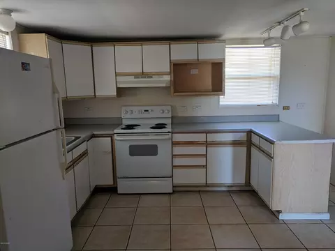 18 Seabreeze Dr, Ormond Beach, FL 32176 photo 6