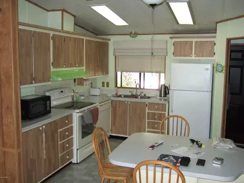 118 Pine St, Edgewater, FL 32141 photo 2