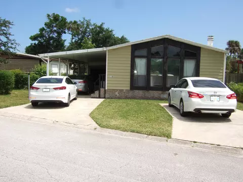 118 Pine St, Edgewater, FL 32141 photo 1