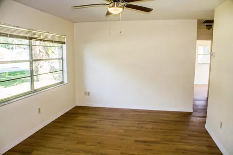 1823 Queen Palm Dr, Edgewater, FL 32132 photo 2