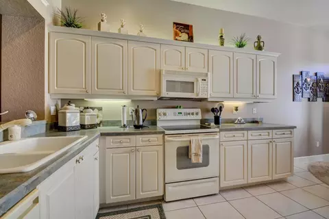 1459 Carlow Cir, Ormond Beach, FL 32174 photo 8