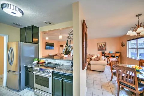 204 Fairway Dr, Ormond Beach, FL 32176 photo 7
