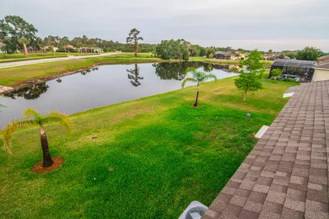 306 Admiralty Ct, Edgewater, FL 32141 photo 3