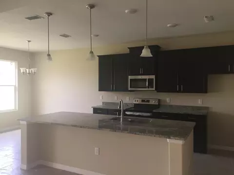 1408 Springleaf Dr, Ormond Beach, FL 32174 photo 4
