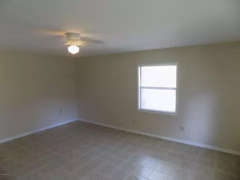 141 E Woodhaven Cir, Ormond Beach, FL 32174 photo 9