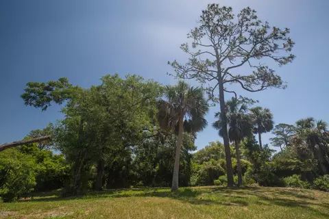 275 Riverside Dr, Ormond Beach, FL 32176 photo 4