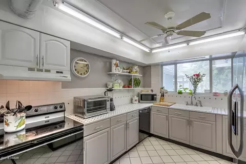 902 S Beach St, Ormond Beach, FL 32174 photo 19