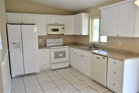 2426 Willow Oak Dr, Edgewater, FL 32141 photo 8