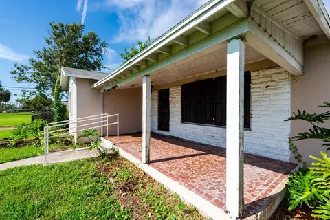 716 S Beach St, Ormond Beach, FL 32174 photo 4