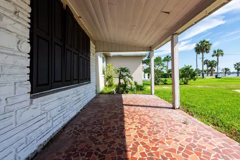 716 S Beach St, Ormond Beach, FL 32174 photo 6