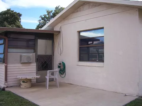 35 Kingfisher Ln, Edgewater, FL 32141 photo 14