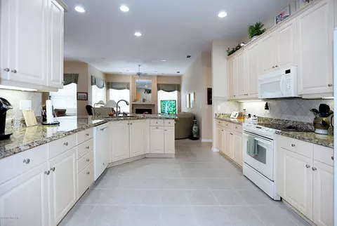 1251 Hampstead Ln, Ormond Beach, FL 32174 photo 7