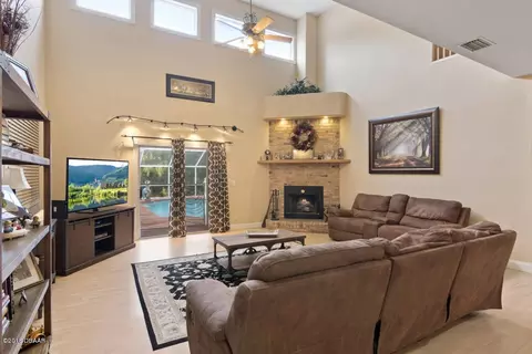 4575 Acorn Way, Edgewater, FL 32141 photo 2