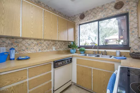 4 Park Ter, Ormond Beach, FL 32174 photo 6