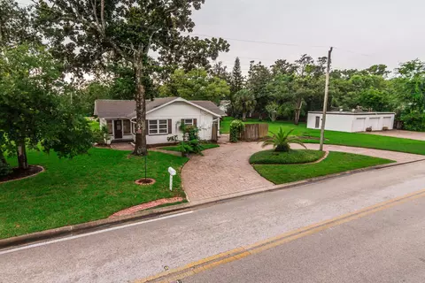 342 N Beach St, Ormond Beach, FL 32174 photo 2