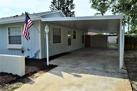 502 Finch Dr, Edgewater, FL 32141 photo 2