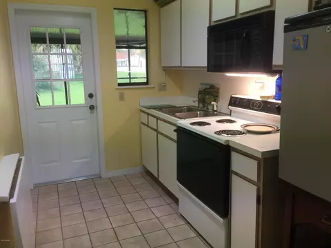 26 Oriole Cir #B, Ormond Beach, FL 32176 photo 4