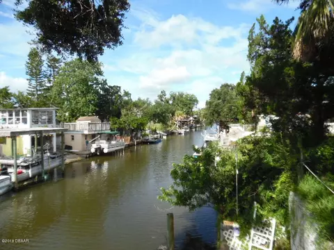 150 Charles St, Edgewater, FL 32141 photo 3