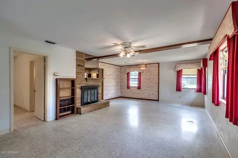 40 Live Oak Ave, Ormond Beach, FL 32174 photo 2