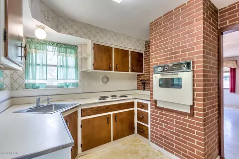 40 Live Oak Ave, Ormond Beach, FL 32174 photo 5