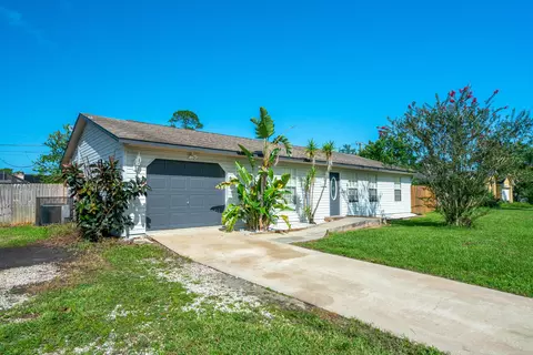 2325 Silver Palm Dr, Edgewater, FL 32141 photo 2