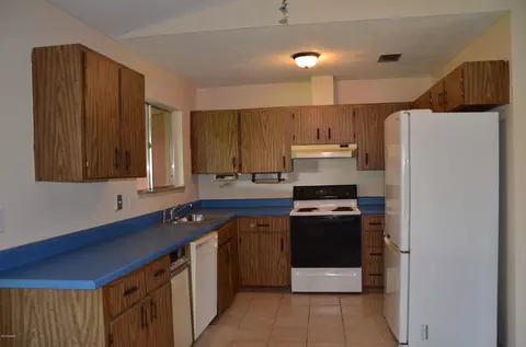 17 Pine Trl, Ormond Beach, FL 32174 photo 2