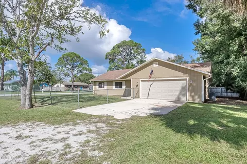 3231 Umbrella Tree Dr, Edgewater, FL 32141 photo 2