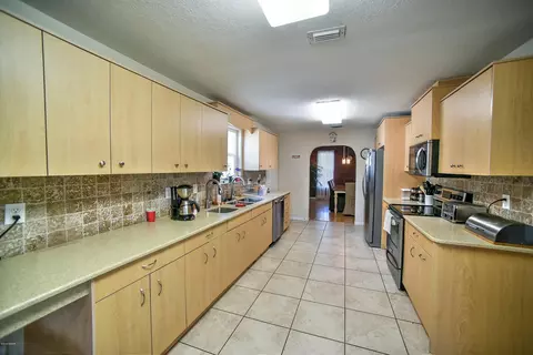 8 Seafarers Dr, Ormond Beach, FL 32176 photo 11