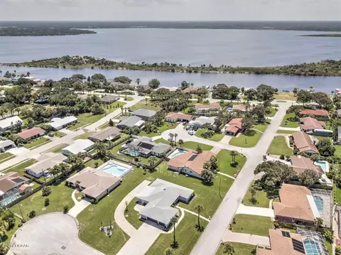 8 Seafarers Dr, Ormond Beach, FL 32176 photo 50
