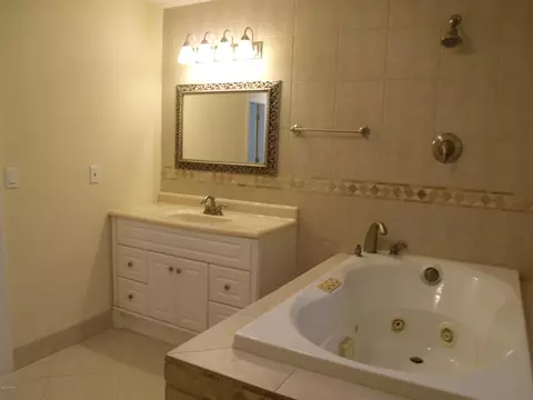 1808 Pine Tree Dr, Edgewater, FL 32132 photo 13