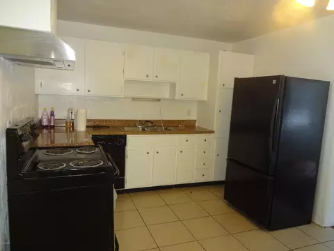 1220 Biltmore Dr, Ormond Beach, FL 32174 photo 2