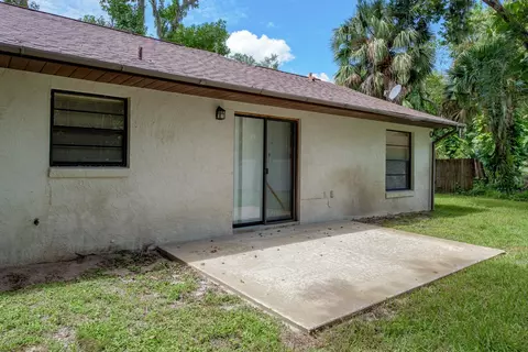 4 Willowdale Cir, Ormond Beach, FL 32174 photo 10