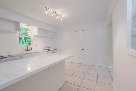 548 S Ridgewood Ave, Ormond Beach, FL 32174 photo 11