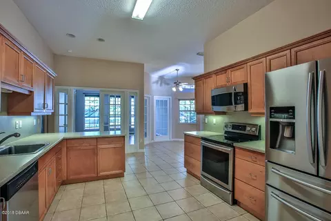 1113 Killarney Dr, Ormond Beach, FL 32174 photo 4