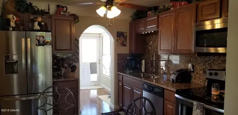 46 Tropical Dr, Ormond Beach, FL 32176 photo 5