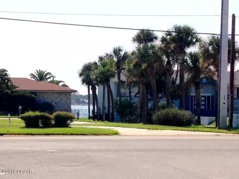 903 Riverside Dr, Ormond Beach, FL 32176 photo 2