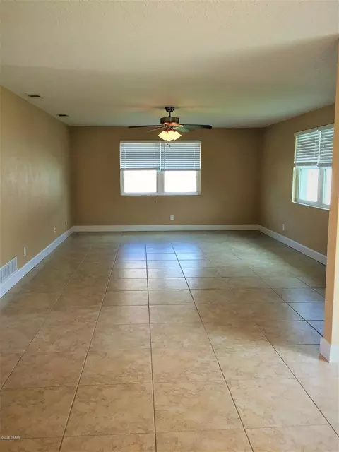 128 Dianne Dr, Ormond Beach, FL 32176 photo 5
