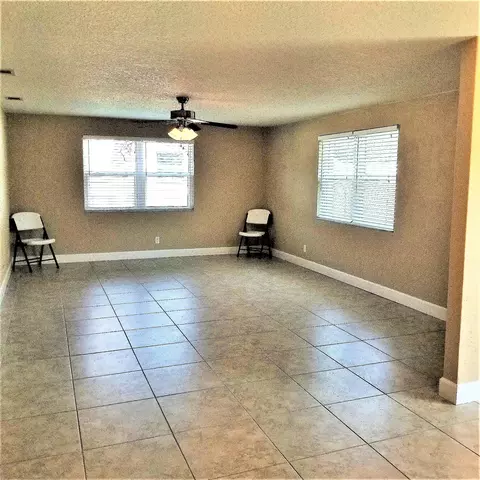 128 Dianne Dr, Ormond Beach, FL 32176 photo 3