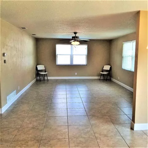 128 Dianne Dr, Ormond Beach, FL 32176 photo 4