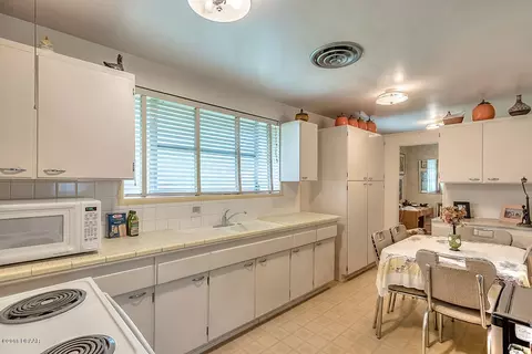 77 Riverview Dr, Ormond Beach, FL 32174 photo 8